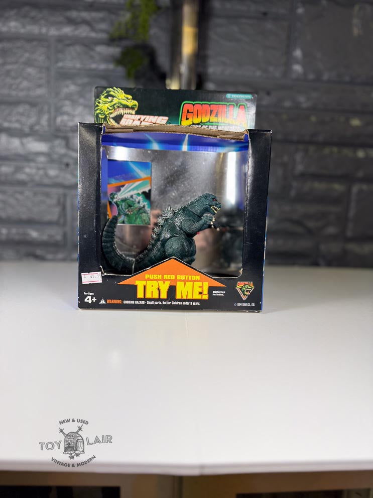 TRENDMASTERS Godzilla King of the Monsters Vintage Terrifying Roar Action Figure with Trading Card
