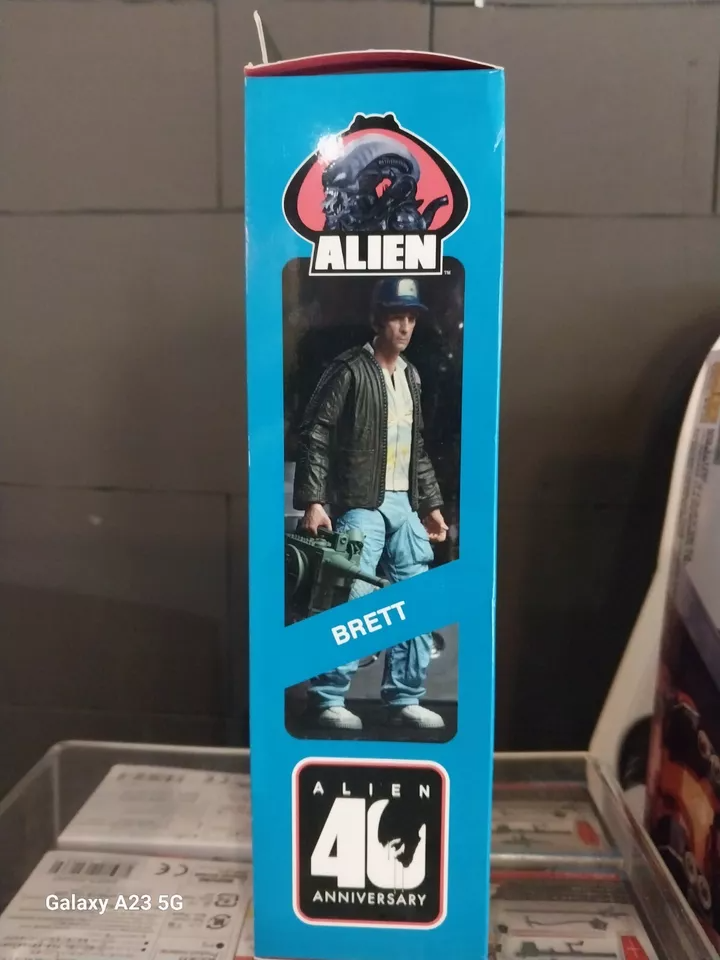 NECA Alien 7 inch Action Figure *read*