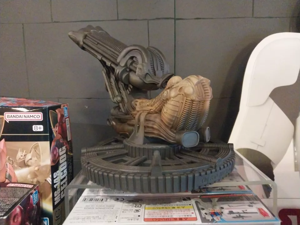 Alien Space Jockey Fox 2017 Statue