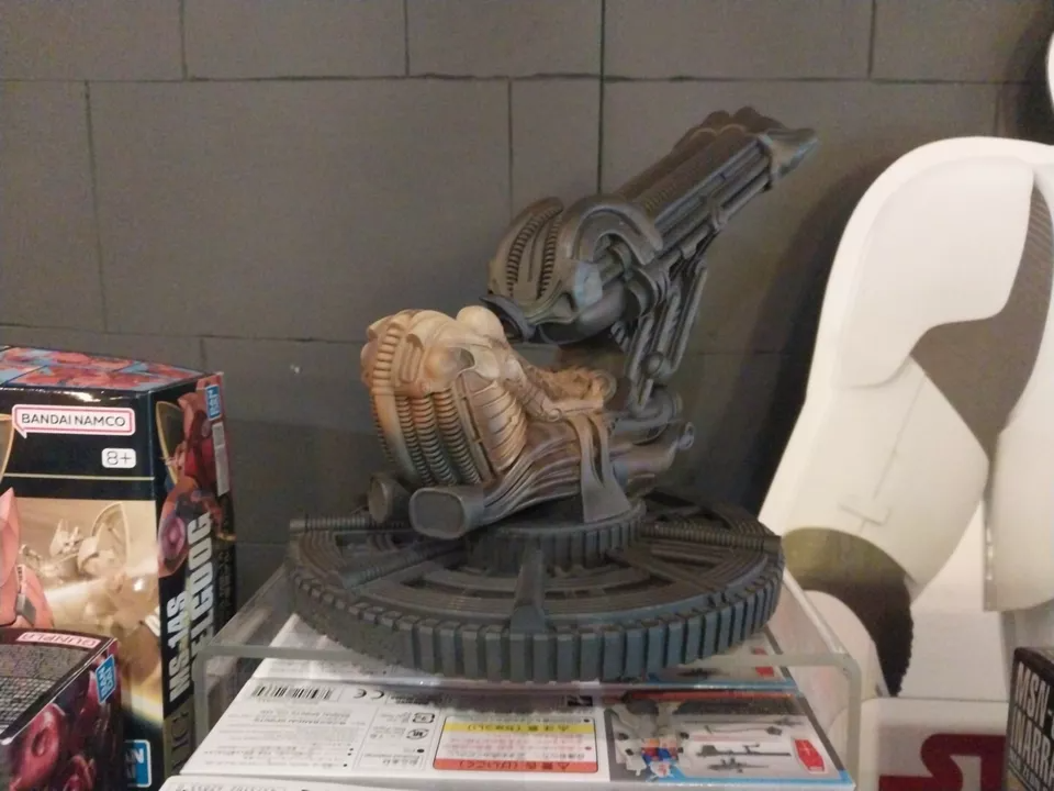 Alien Space Jockey Fox 2017 Statue