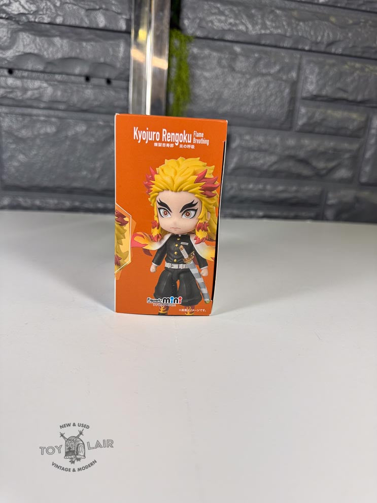 Bandai Figuarts Mini 057 Demon Slayer Kyojuro Rengoku Flame Breathing Figure