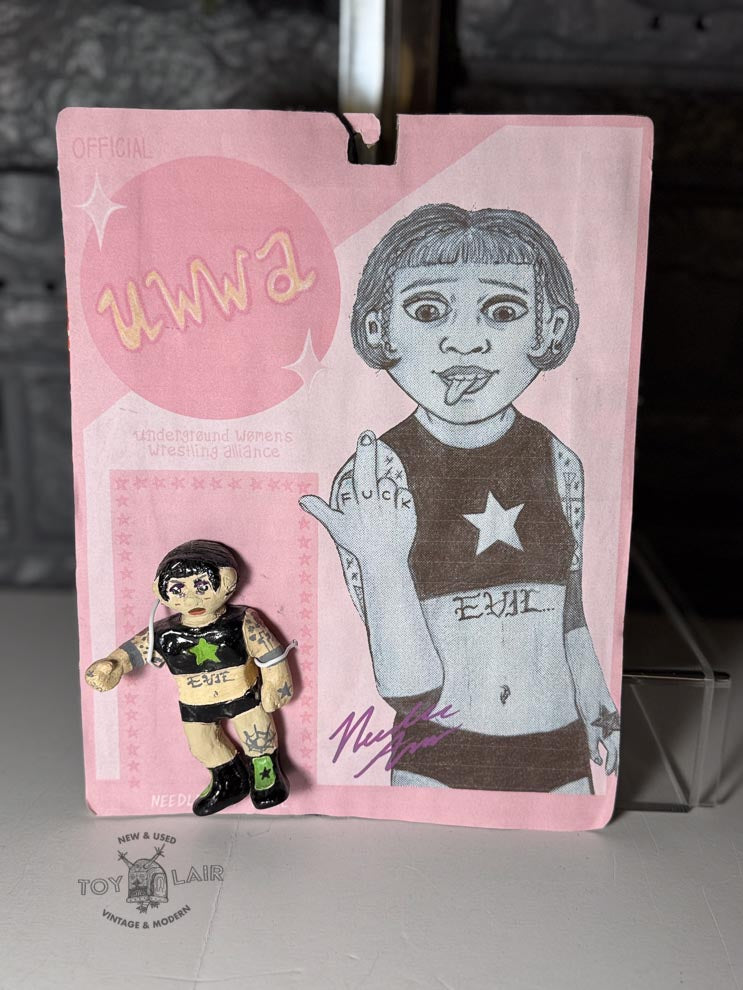 DIY UWWA Black Top Wrestler by Mango del Carmen
