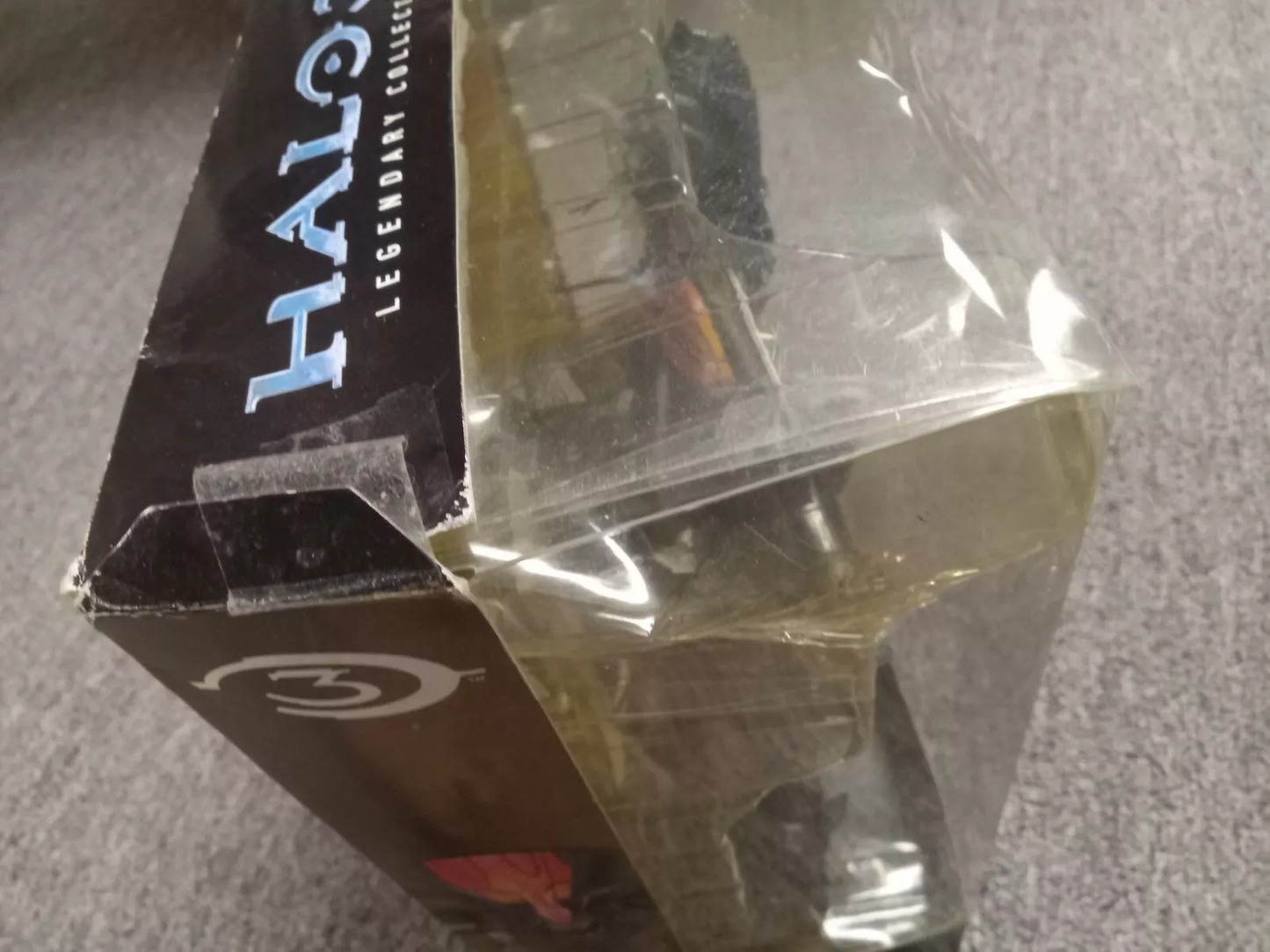 McFarlane Toys Halo 3 Series 1 - Brute Chieftain Action Figure