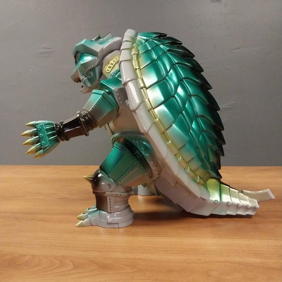 Planet X Mecha Genbura Soft Vinyl Figure 1st Colorway 2023
