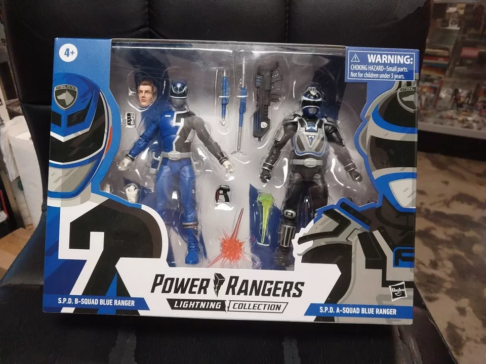 Power Rangers Lightning Collection S P D Squad Set