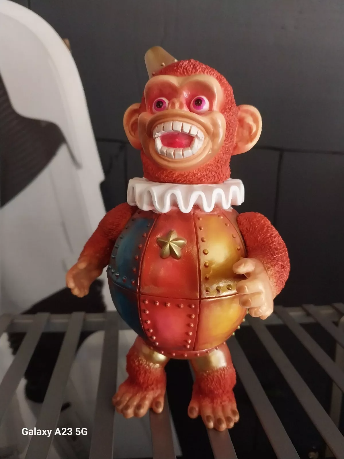 インディーズ系】□ピエロ 猿 ソフビ / KIKKAKE TOY Iron Monkey 1号 インディーズ系】□ピエロ 猿 ソフビ / KIKKAKE TOY Iron Monkey 1号