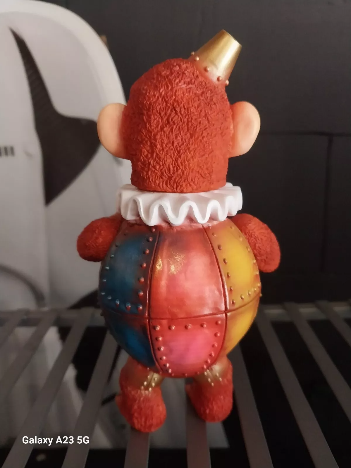 Kikkake Toy Iron Monkey Sofubi Figure