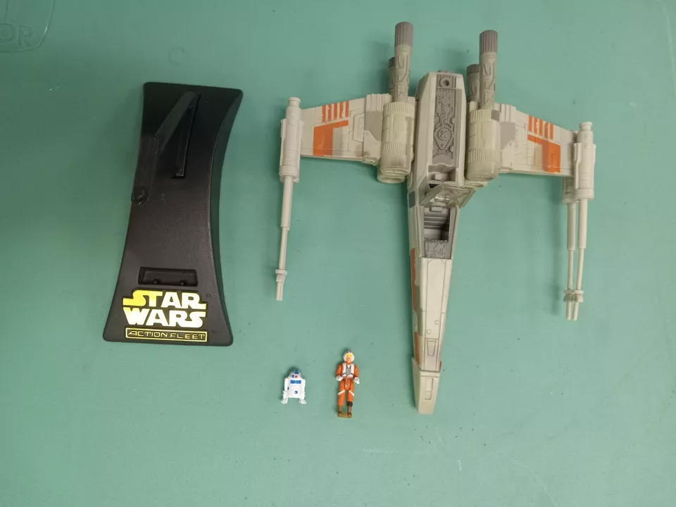 Vtg 1995 Micro Machines Star Wars ACTION FLEET Complete w/ Stand-Figures X-WING
