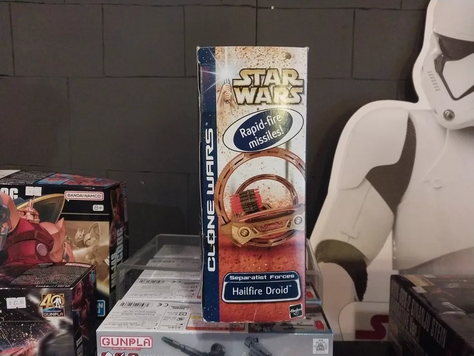 Star Wars Clone Wars 2002 Hailfire Droid Toy Unopened