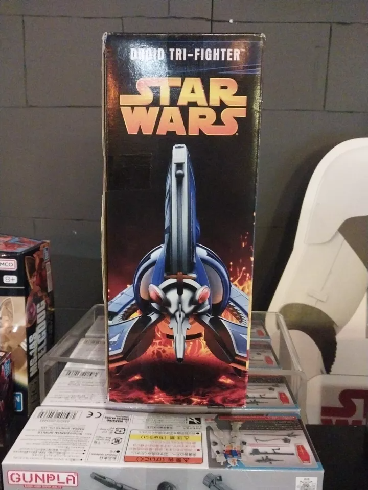 Star Wars Revenge Of The Sith Droid Tri Fighter 2005 NEW