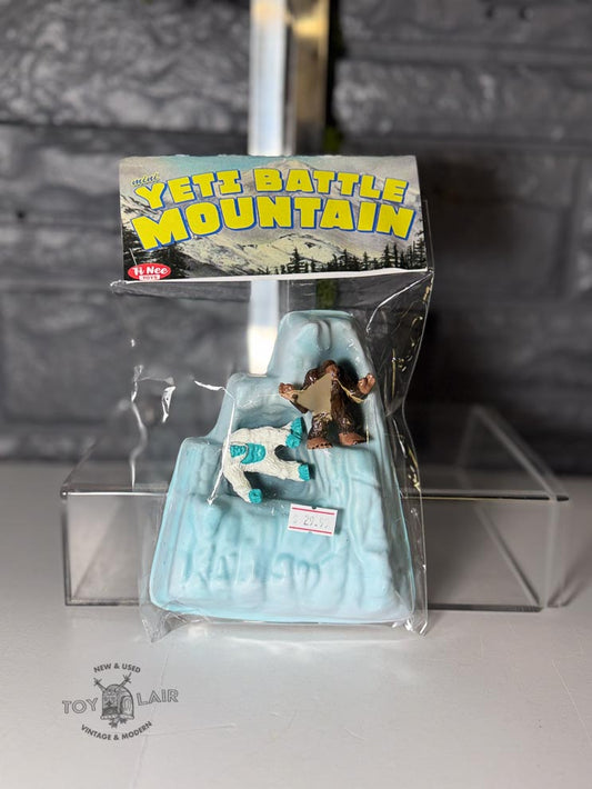 DIY Yeti Battle Mountain Playset by Ti Nee Toys